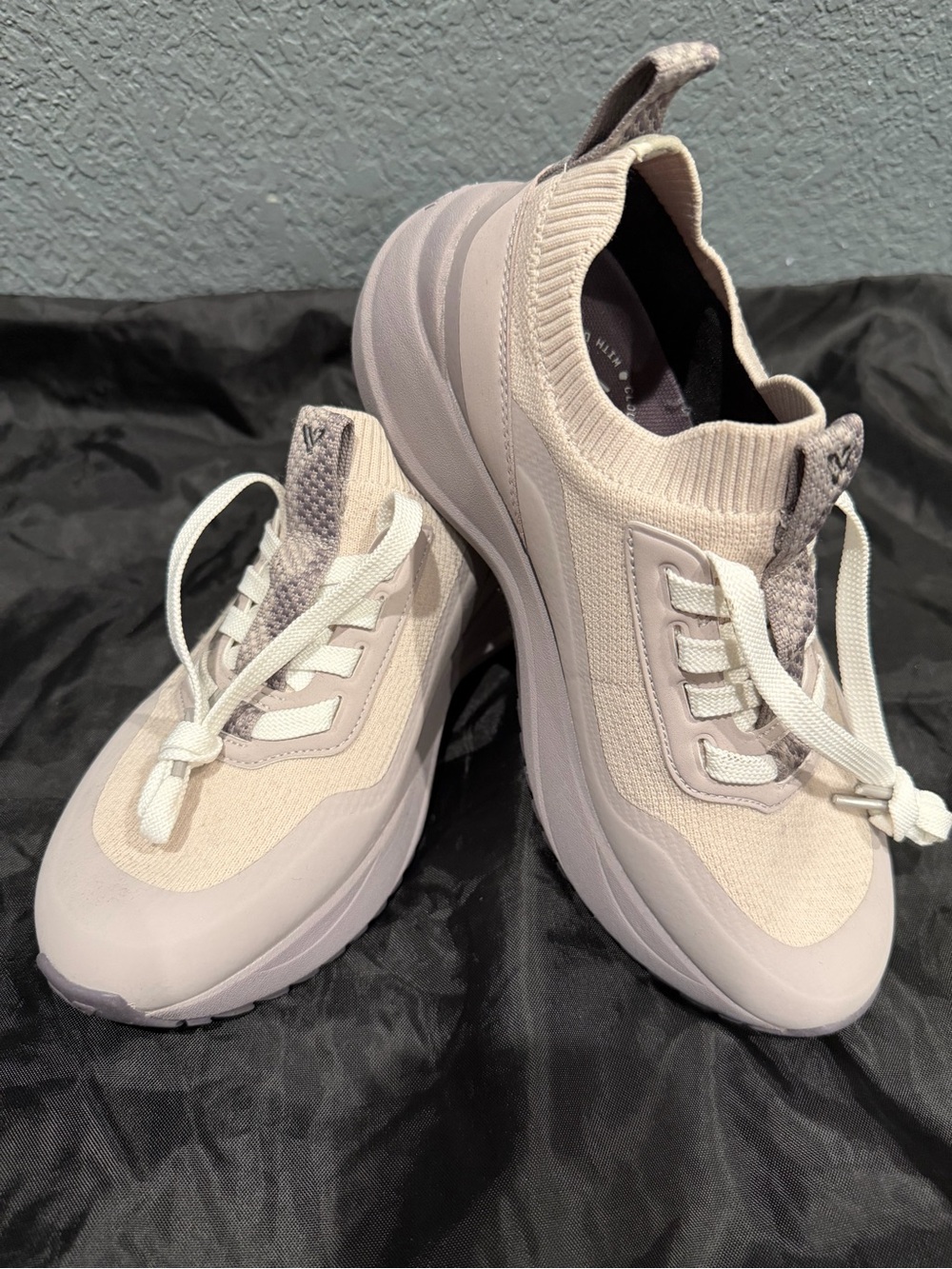 Vessi Stormburst Light Quartzite Waterproof Knit Sneakers, Women sz 6